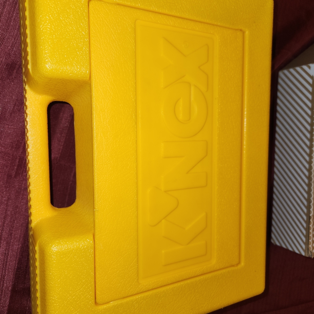 Creative Building Block Set with Yellow Case - Picture 2 of 2